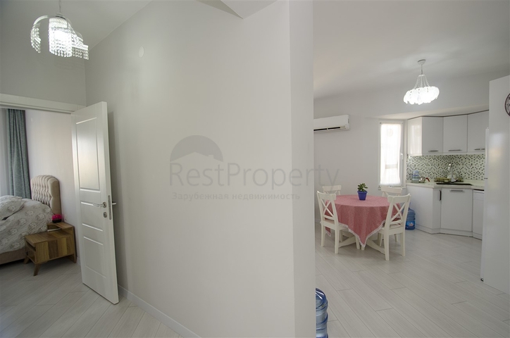 شقة 2 + 1 مع أثاث 5 دقائق سيرا على الأقدام إلى البحر في أنطاليا