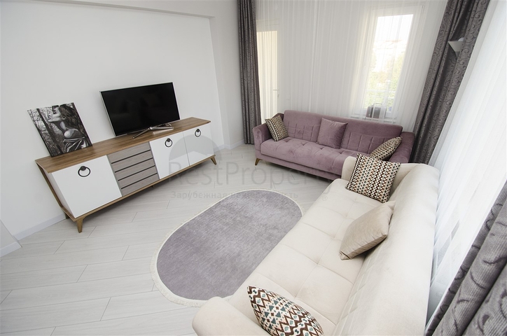 شقة 2 + 1 مع أثاث 5 دقائق سيرا على الأقدام إلى البحر في أنطاليا