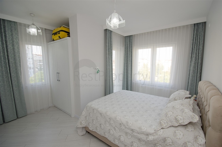 شقة 2 + 1 مع أثاث 5 دقائق سيرا على الأقدام إلى البحر في أنطاليا