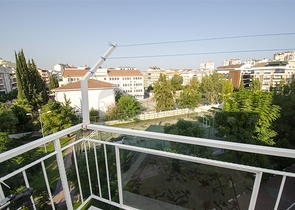 شقة 2 + 1 مع أثاث 5 دقائق سيرا على الأقدام إلى البحر في أنطاليا