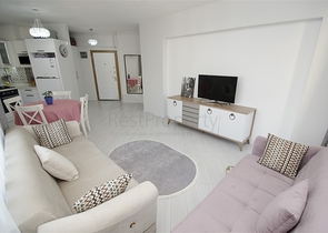 شقة 2 + 1 مع أثاث 5 دقائق سيرا على الأقدام إلى البحر في أنطاليا