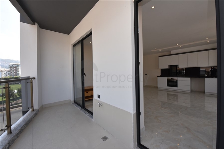 في المركز قريبة من الخدمات - شقة 1+1 - ضمن مجمع سكني فاخر / في مركز الانيا 