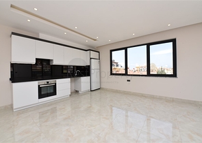 في المركز قريبة من الخدمات - شقة 1+1 - ضمن مجمع سكني فاخر / في مركز الانيا 