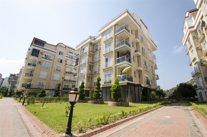 شقة 2 + 1 في منطقة هورما كونيالتي