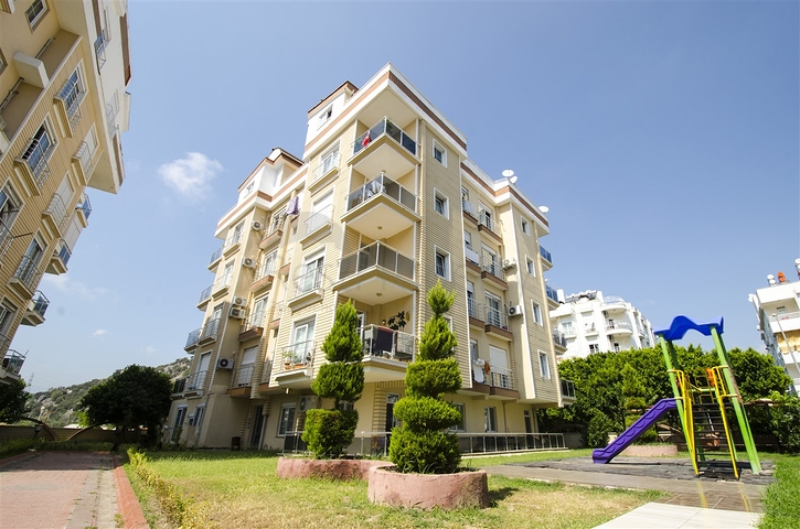 شقة 2 + 1 في منطقة هورما كونيالتي