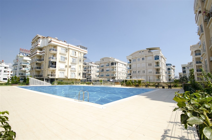 شقة 2 + 1 في منطقة هورما كونيالتي