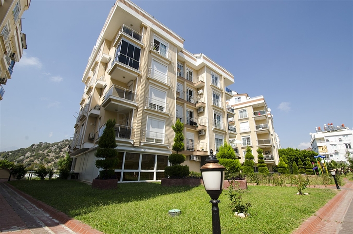 شقة 2 + 1 في منطقة هورما كونيالتي