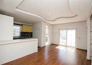 شقة 2 + 1 في منطقة هورما كونيالتي