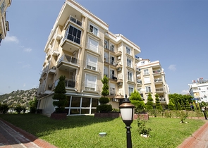 شقة 2 + 1 في منطقة هورما كونيالتي