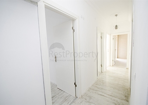 شقة من غرفتين وصالة مع مطبخ منفصل في ليمان كونيالتي