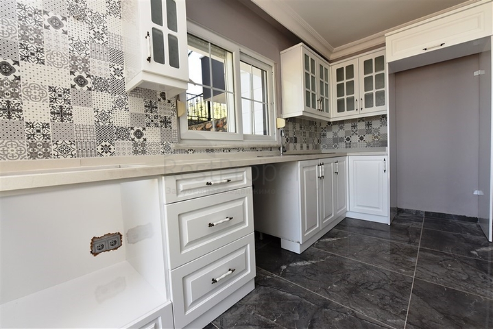 اطلالة بحرية - شقق ودوبلكس - في مركز الانيا