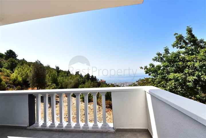 اطلالة بحرية - شقق ودوبلكس - في مركز الانيا