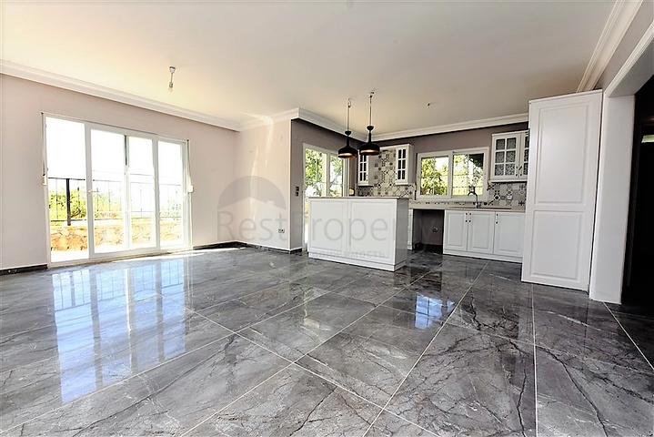 اطلالة بحرية - شقق ودوبلكس - في مركز الانيا