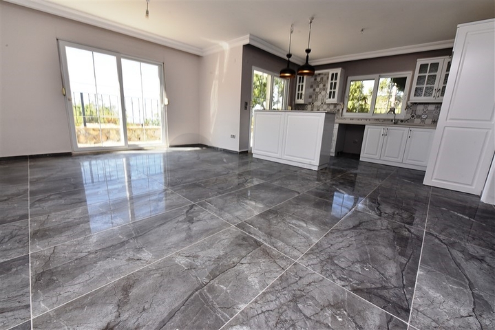 اطلالة بحرية - شقق ودوبلكس - في مركز الانيا