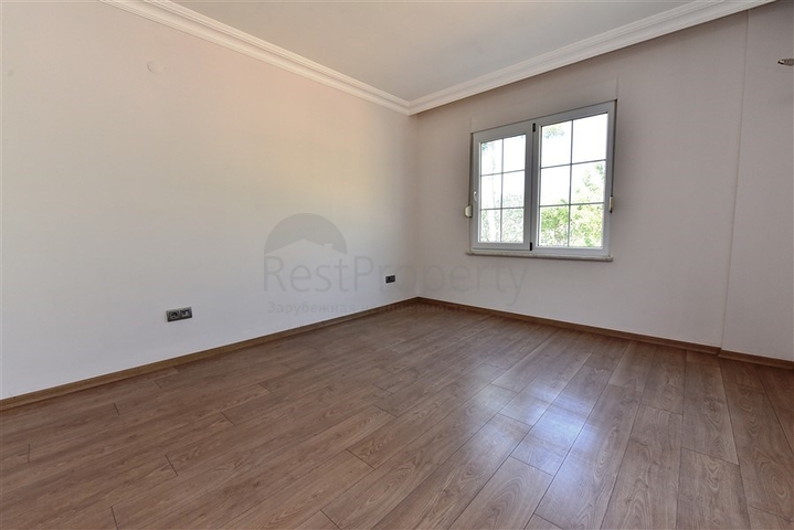 اطلالة بحرية - شقق ودوبلكس - في مركز الانيا