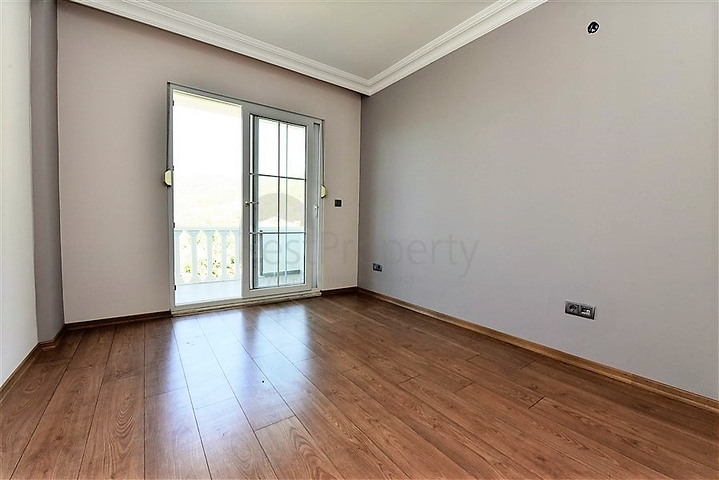 اطلالة بحرية - شقق ودوبلكس - في مركز الانيا