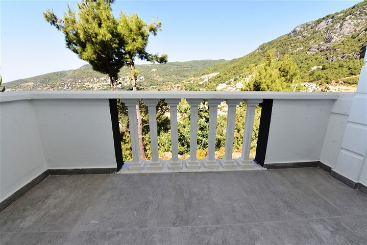 اطلالة بحرية - شقق ودوبلكس - في مركز الانيا