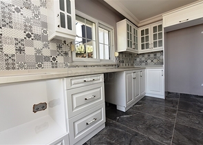 اطلالة بحرية - شقق ودوبلكس - في مركز الانيا