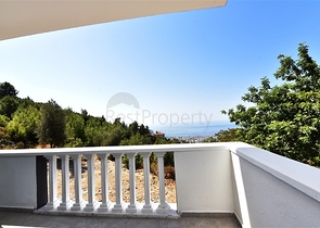 اطلالة بحرية - شقق ودوبلكس - في مركز الانيا