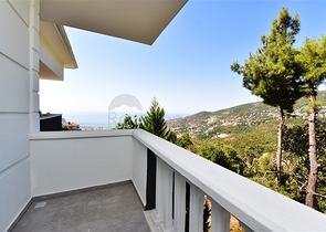 اطلالة بحرية - شقق ودوبلكس - في مركز الانيا