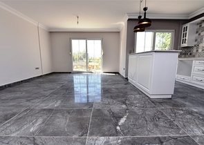 اطلالة بحرية - شقق ودوبلكس - في مركز الانيا