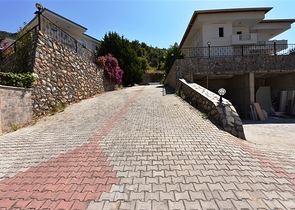 اطلالة بحرية - شقق ودوبلكس - في مركز الانيا