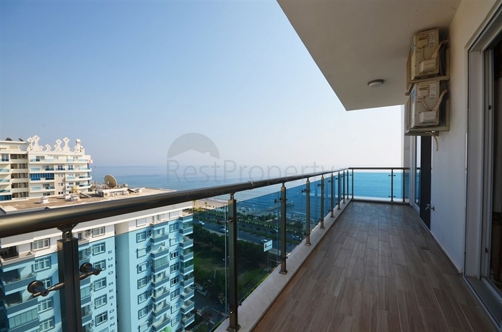 دوبلكس ساحرة - على البحر مبشرة - اثاث فاخر - 3غرف وصالة -مهموتلار / الانيا 