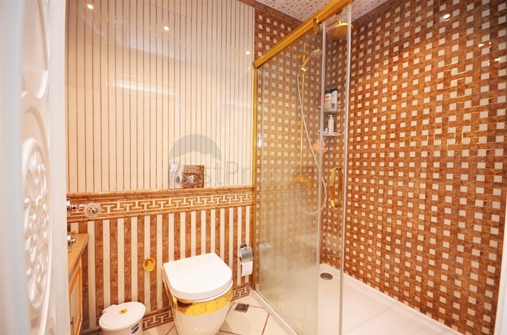 دوبلكس ساحرة - على البحر مبشرة - اثاث فاخر - 3غرف وصالة -مهموتلار / الانيا 