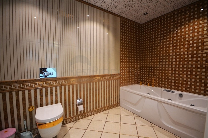 دوبلكس ساحرة - على البحر مبشرة - اثاث فاخر - 3غرف وصالة -مهموتلار / الانيا 