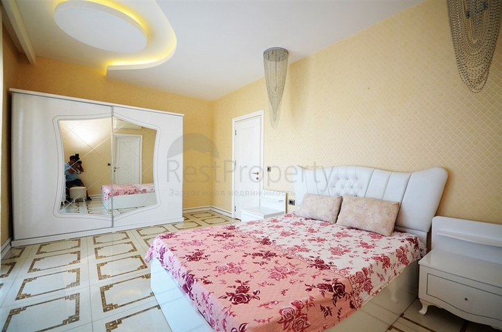 دوبلكس ساحرة - على البحر مبشرة - اثاث فاخر - 3غرف وصالة -مهموتلار / الانيا 