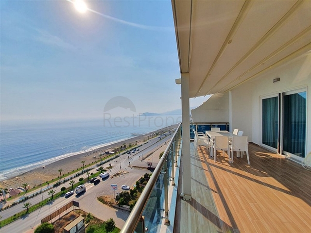 دوبلكس ساحرة - على البحر مبشرة - اثاث فاخر - 3غرف وصالة -مهموتلار / الانيا 