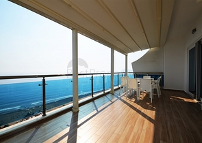 دوبلكس ساحرة - على البحر مبشرة - اثاث فاخر - 3غرف وصالة -مهموتلار / الانيا 