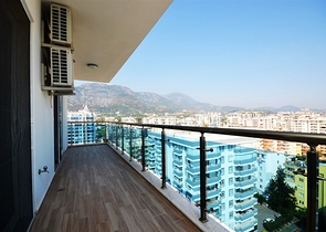 دوبلكس ساحرة - على البحر مبشرة - اثاث فاخر - 3غرف وصالة -مهموتلار / الانيا 