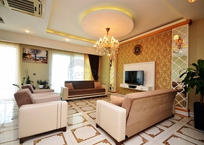 دوبلكس ساحرة - على البحر مبشرة - اثاث فاخر - 3غرف وصالة -مهموتلار / الانيا 