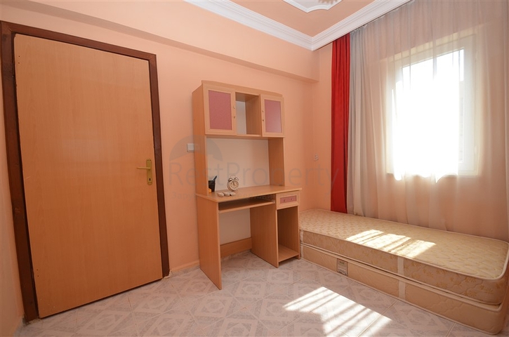 سعر مناسب - غرفتين وصالة - مطبخ منفصل - مهموتلار / الانيا 