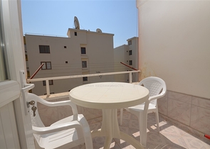 سعر مناسب - غرفتين وصالة - مطبخ منفصل - مهموتلار / الانيا 