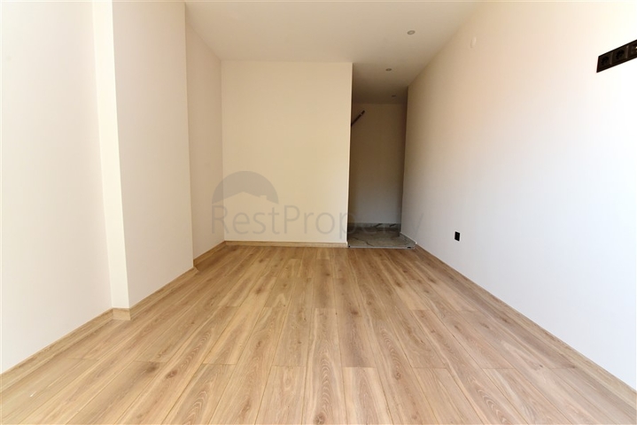 مجمع فاخر - شقق 2 غرفة وصالة - مطبخ منفصل -في مركز الانيا 