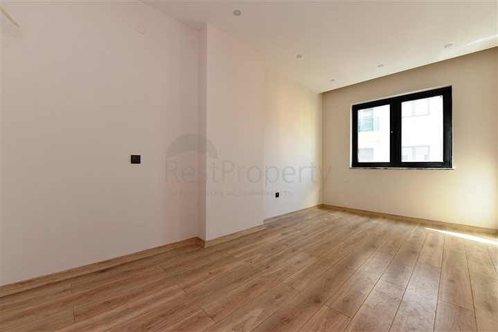 مجمع فاخر - شقق 2 غرفة وصالة - مطبخ منفصل -في مركز الانيا 