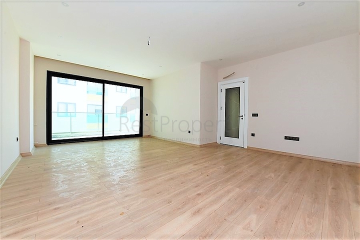 مجمع فاخر - شقق 2 غرفة وصالة - مطبخ منفصل -في مركز الانيا 