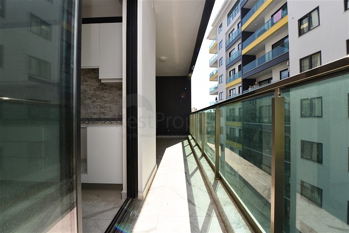 مجمع فاخر - شقق 2 غرفة وصالة - مطبخ منفصل -في مركز الانيا 