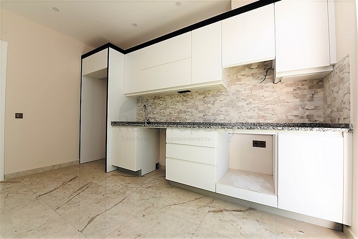 مجمع فاخر - شقق 2 غرفة وصالة - مطبخ منفصل -في مركز الانيا 