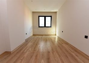 مجمع فاخر - شقق 2 غرفة وصالة - مطبخ منفصل -في مركز الانيا 