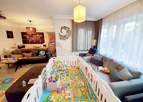 شقة 3 + 1 في مجمع 50 متر من البحر في كونيالتي