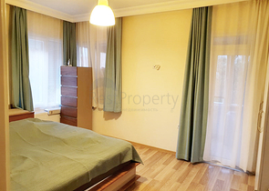 شقة 3 + 1 في مجمع 50 متر من البحر في كونيالتي