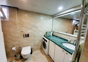 شقة 3 + 1 في مجمع 50 متر من البحر في كونيالتي