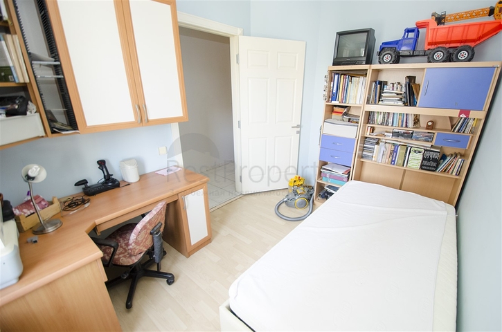 شقة 3 + 1 مطلة على البحر في وسط لارا أنطاليا