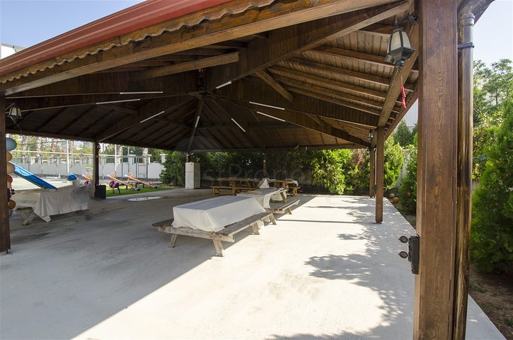 شقة 3 + 1 مطلة على البحر في وسط لارا أنطاليا