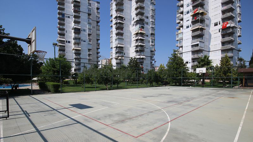 شقة 3 + 1 مطلة على البحر في وسط لارا أنطاليا