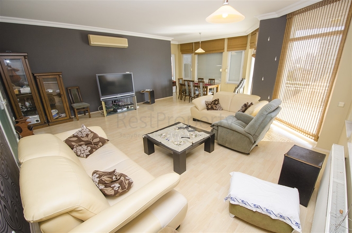 شقة 3 + 1 مطلة على البحر في وسط لارا أنطاليا