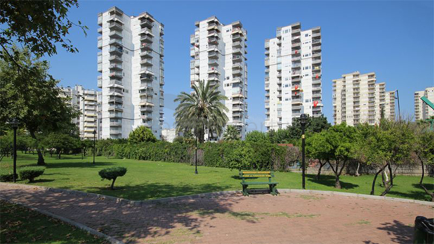 شقة 3 + 1 مطلة على البحر في وسط لارا أنطاليا